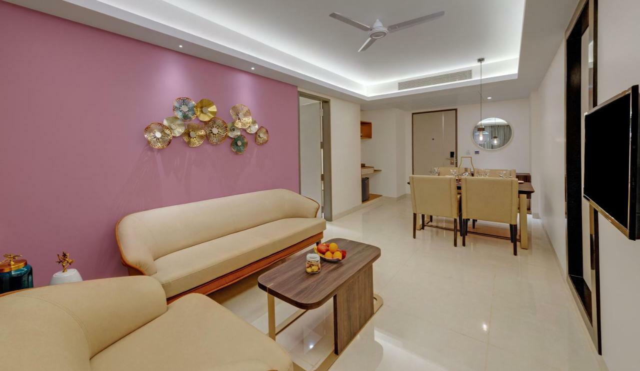 เดอะ เฟิร์น เรซิเดนซี กะรัต Hotel Karad ภายนอก รูปภาพ